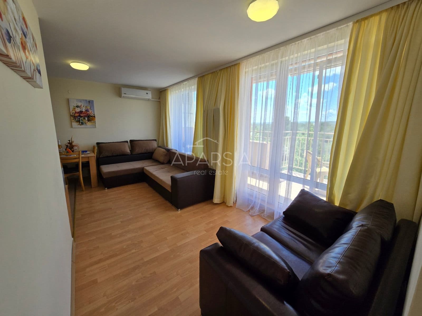 Bydlení i investice v jednom: 60 m² v oblíbené části Slunečného pobřeží